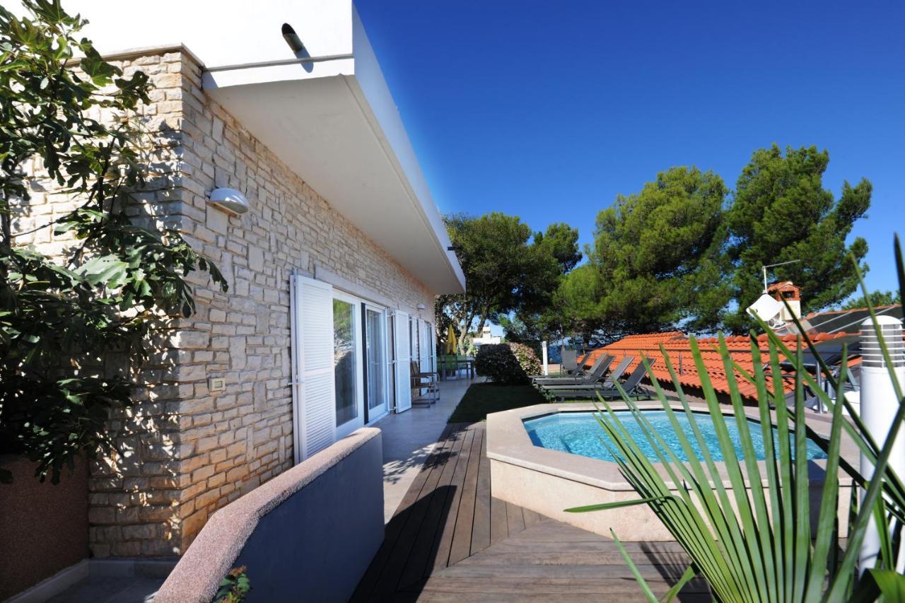 Villa Cablex Crveni Vrh Exterior photo